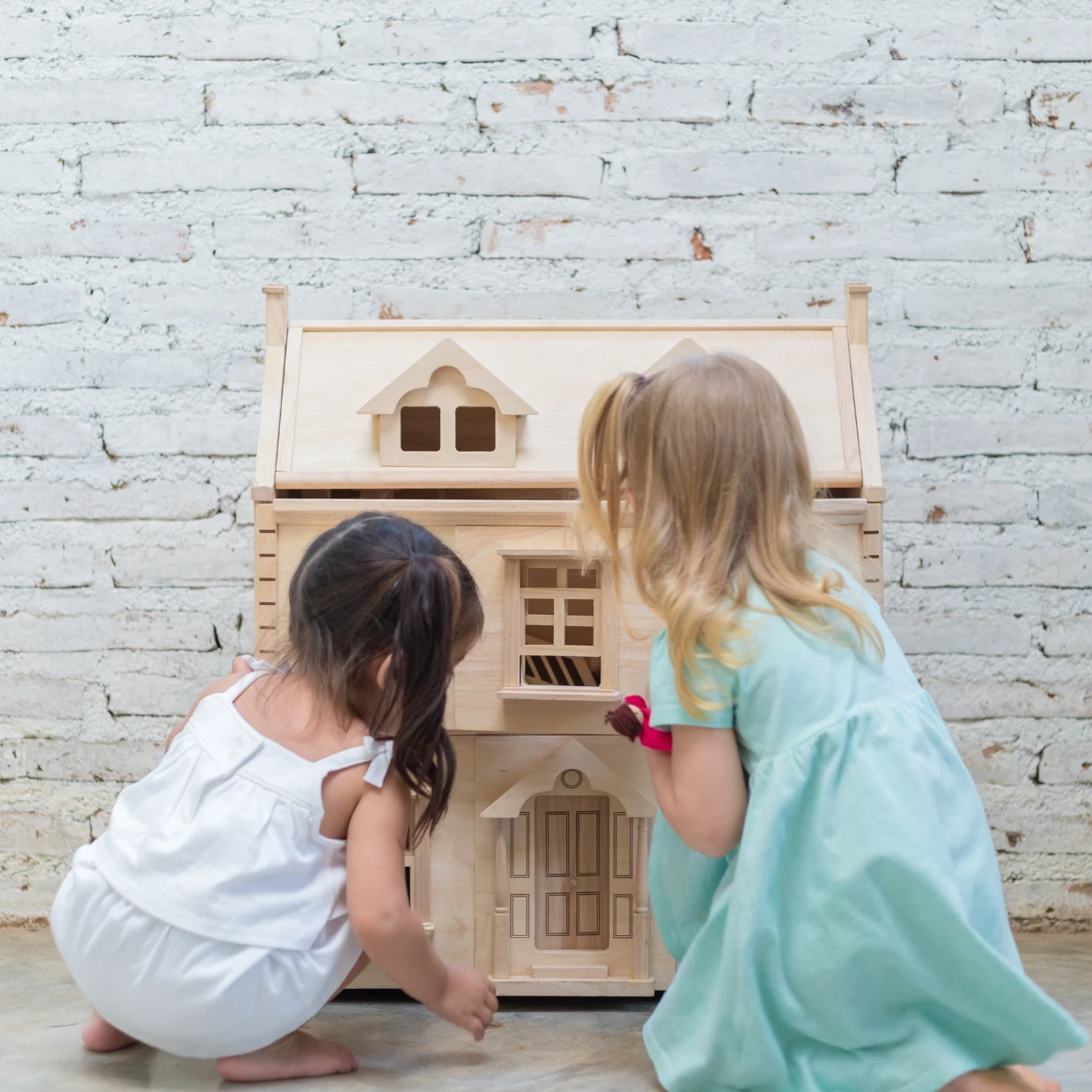 Victorian Dolls House